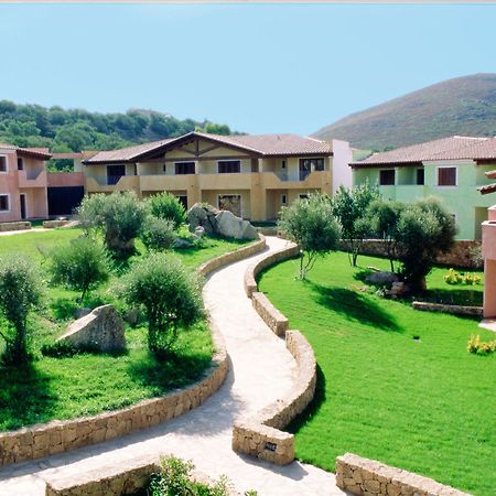 Le Corti Di Marinella Aparthotel Marinella  Ngoại thất bức ảnh