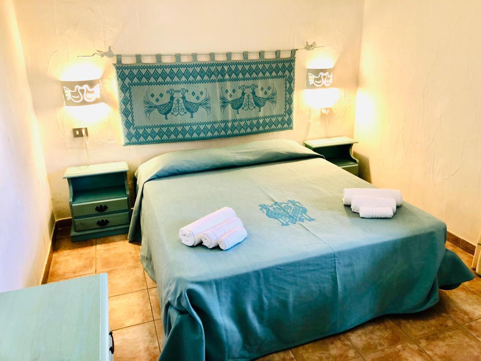 Le Corti Di Marinella Aparthotel Marinella  Phòng bức ảnh